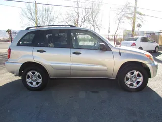 2005 Toyota RAV4 photo 3