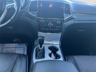 Grand Cherokee 11