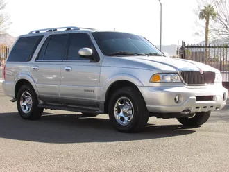 2000 Lincoln Navigator photo 2