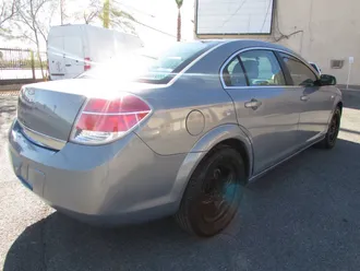 2009 Saturn Aura photo 4