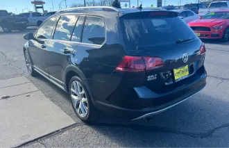 Golf Alltrack 5