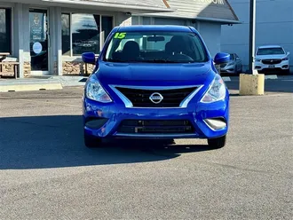 2015 NISSAN VERSA photo 2