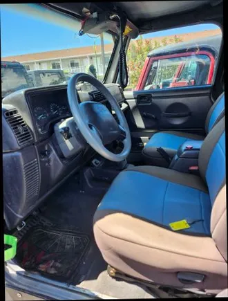 2000 Jeep Wrangler photo 4