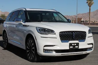 2020 Lincoln Aviator photo 3