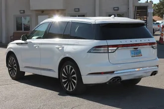2020 Lincoln Aviator photo 7