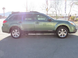 2014 Subaru Outback photo 3