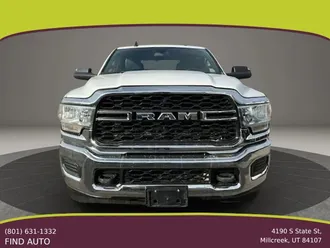 2022 Ram 2500 Crew Cab photo 3