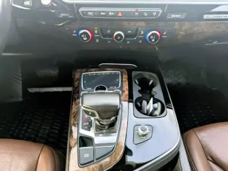 Q7 10