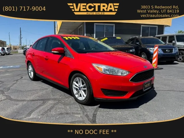 2017 Ford Focus SE Sedan 4D