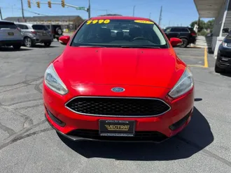 2017 Ford Focus photo 2