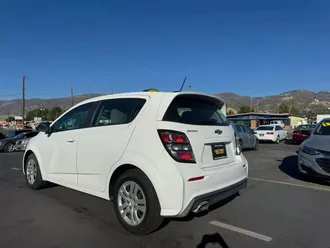2017 Chevrolet Sonic photo 5