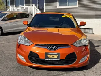 2013 Hyundai Veloster photo 2