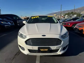 2016 Ford Fusion photo 2