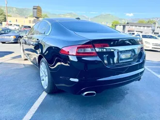 2011 Jaguar XF photo 4