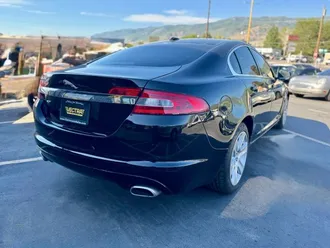 2011 Jaguar XF photo 6