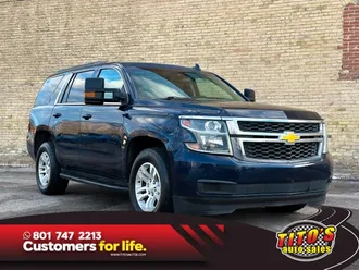 2017 Chevrolet Tahoe photo 2