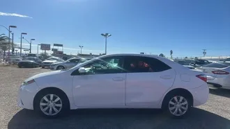 2016 Toyota Corolla photo 4