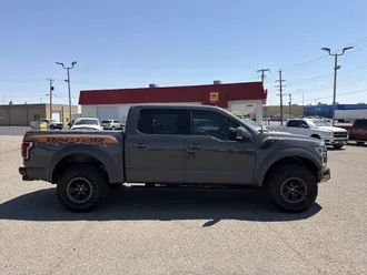 2018 Ford F-150 photo 2