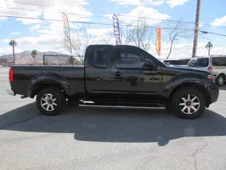 2016 Nissan Frontier photo 3