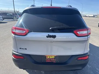 2018 Jeep Cherokee photo 3