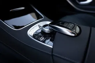 S-Class 221