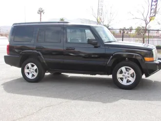 2007 Jeep Commander photo 3