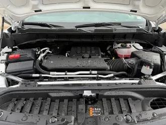 2025 Chevrolet Silverado 1500 photo 6