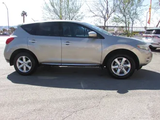2010 Nissan Murano photo 3