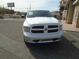 2016 RAM 1500 photo 3