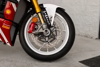 2025 Ducati Streetfighter photo 3