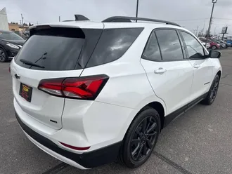 2023 Chevrolet Equinox photo 3
