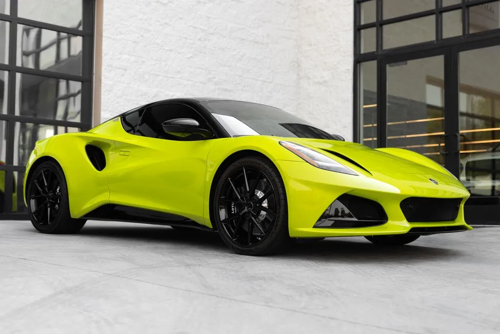 2025 Lotus Emira V6