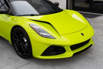 2025 Lotus Emira photo 3