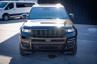 2025 Jeep Grand Cherokee L photo 2