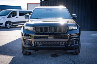 2025 Jeep Grand Cherokee L photo 3