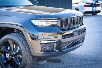 2025 Jeep Grand Cherokee L photo 4