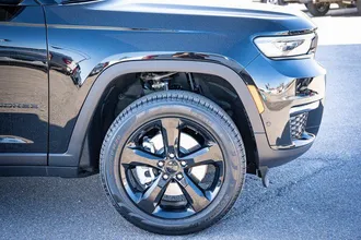 2025 Jeep Grand Cherokee L photo 5