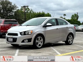 2016 Chevrolet Sonic LTZ photo 4