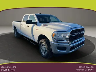 2022 Ram 3500 Crew Cab photo 2