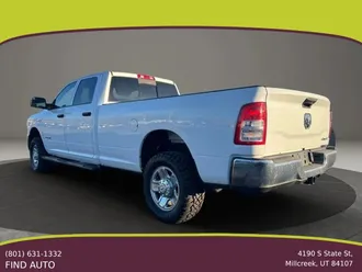 2022 Ram 3500 Crew Cab photo 6