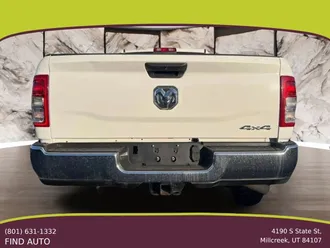 2022 Ram 3500 Crew Cab photo 7