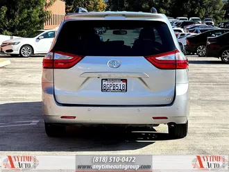 2015 Toyota Sienna XLE 8 Passenger photo 6