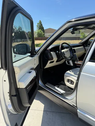 Range Rover 10