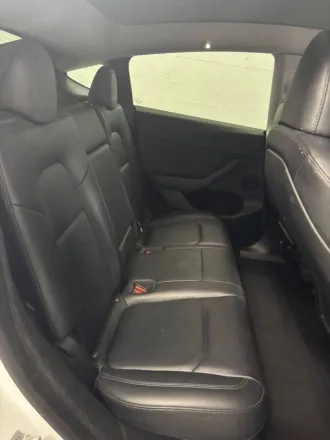 2023 Tesla Model Y photo 7