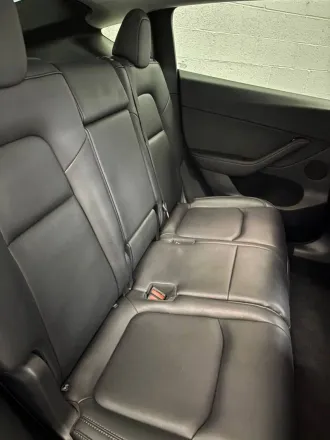 2024 Tesla Model Y photo 7