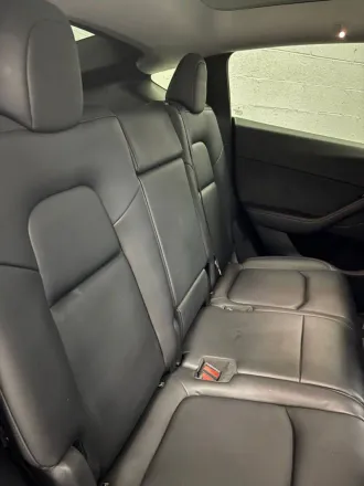 2023 Tesla Model Y photo 7