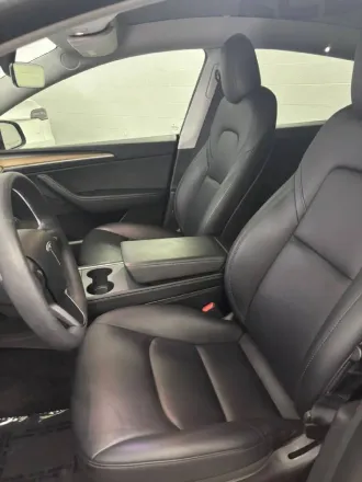 2023 Tesla Model Y photo 4