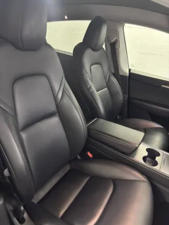 2023 Tesla Model Y photo 5