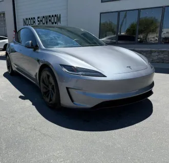2024 Tesla Model 3 photo 4