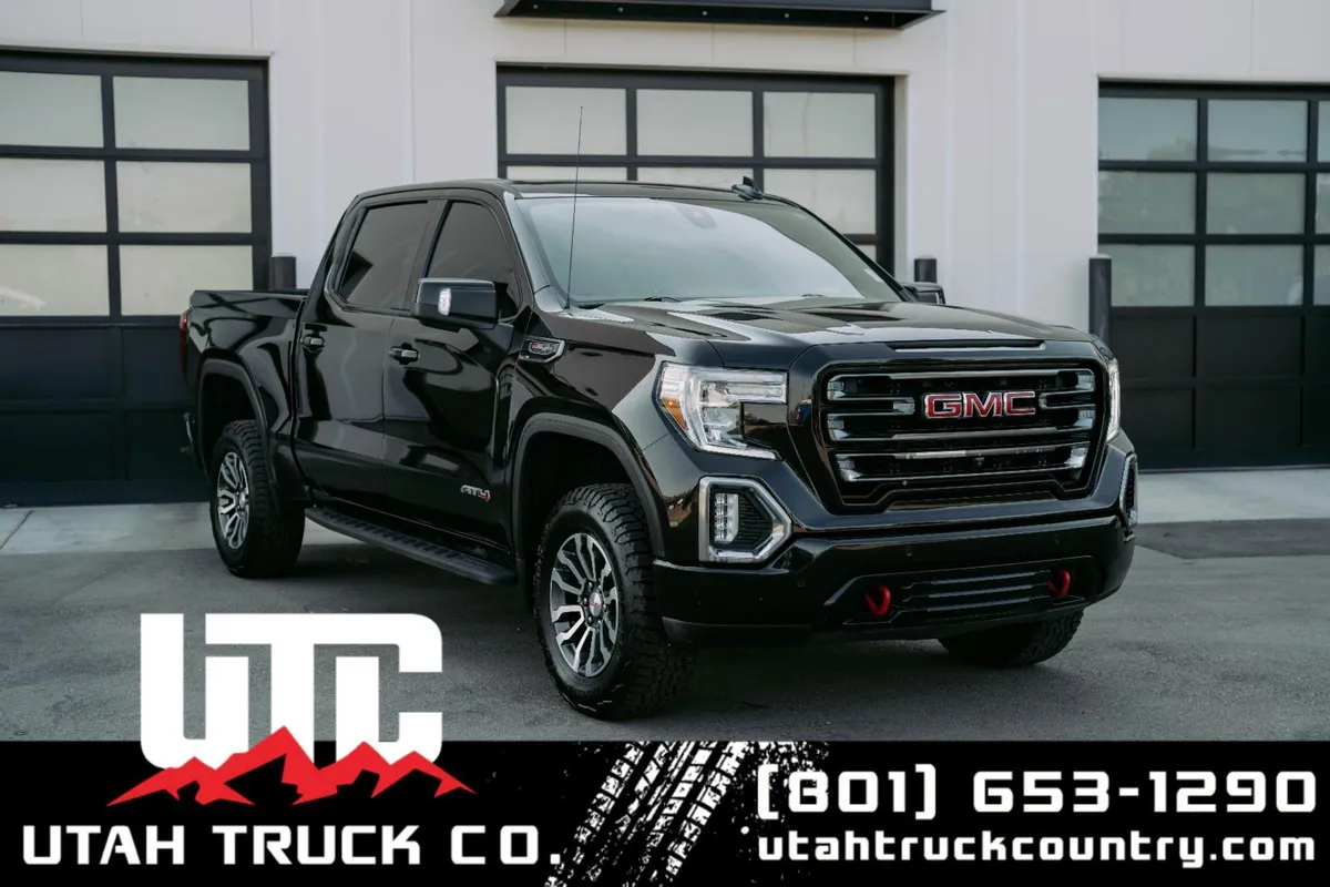 2022 GMC Sierra Limited AT4